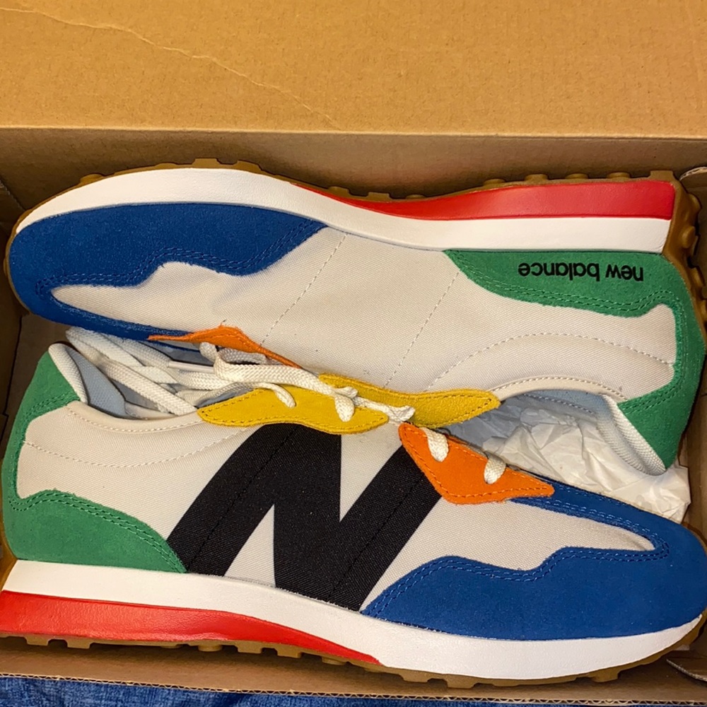 New Balance 327